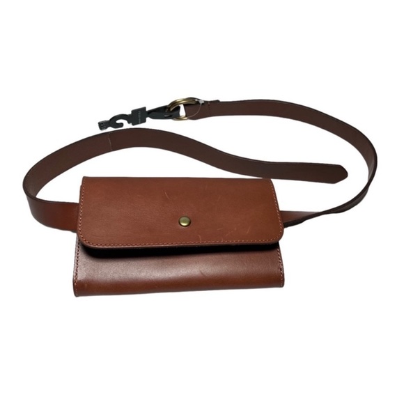 Banana Republic Leather Belt Bag NWOT XS/S - Picture 2 of 4